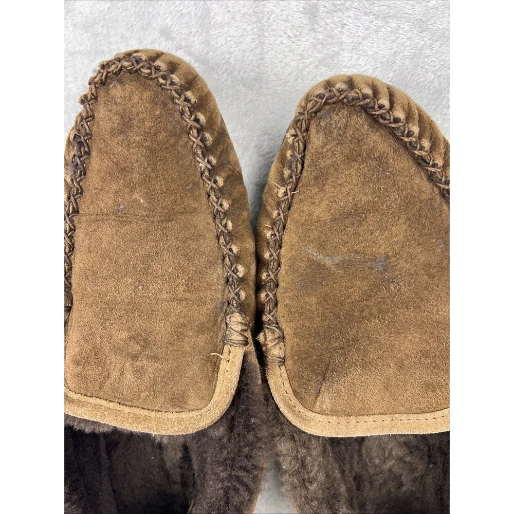 LL Bean Mens Wicked Good Moccasin Size 10 Medium Brown Suede Shearling Slippers